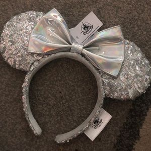Magic Mirror Mickey Mouse Ears NWT
